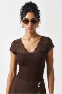 Bianco Lucci Women's Lace V-neck Bodycon Blouse 36012 - Image 4