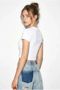 Bianco Lucci Women's Short Sleeve Crew Neck Crop T-Shirt - Image 5