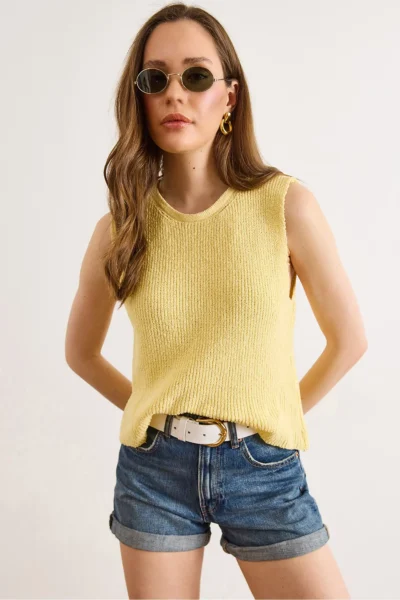 BLZ-19003338-YELLOW_1