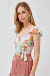 Olalook Women's Batik Floral Side Zipper Crop Crepe Blouse