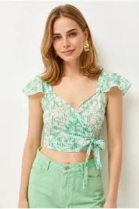 Olalook Women's Green Striped Side Zipper Crop Crepe Blouse - Image 3