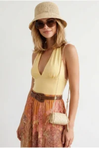 Olalook Women's Yellow Halter Neck Backless Crop Cotton Blouse - Image 3