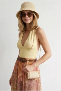 Olalook Women's Yellow Halter Neck Backless Crop Cotton Blouse - Image 4