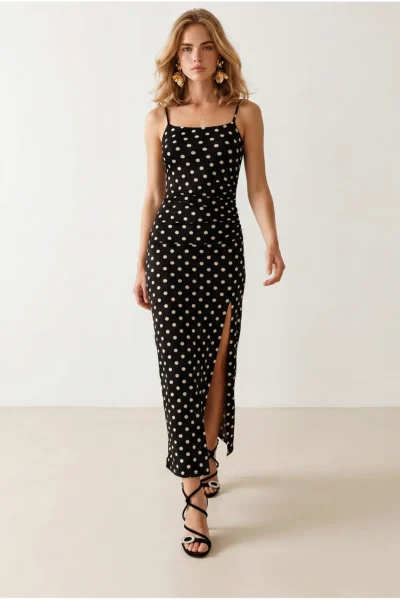 ELB-19002657-BLACK_1