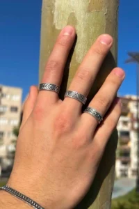 THE Gifts Unisex Silver Plated Triangle Pattern Labyrinth Caesar Crown Leaf Model Wedding Ring Adjustable Ring Set - Image 2