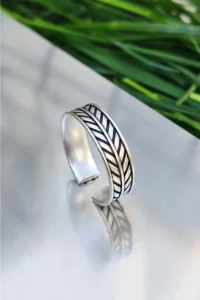 THE Gifts Unisex Silver Plated Triangle Pattern Labyrinth Caesar Crown Leaf Model Wedding Ring Adjustable Ring Set - Image 5