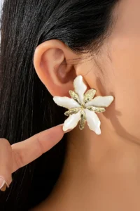 Glaren Big Flower Color Gold Color Women Earrings - Image 2