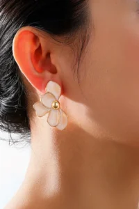 Glaren Flower Gold Color Women Earrings - Image 2