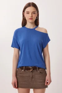 Lovelyİstanbul Cut Out Detailed Viscose Blouse  DARK BLUE - Image 3