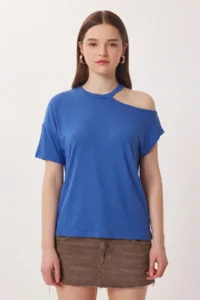 Lovelyİstanbul Cut Out Detailed Viscose Blouse  DARK BLUE - Image 4