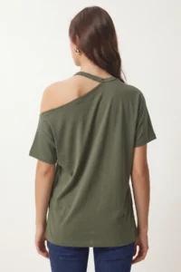 Lovelyİstanbul Cut Out Detailed Viscose Blouse 1804  Khaki - Image 3