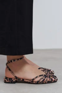 Nisantasi Shoes Pika LEO Satin Hair Clip Detailed Short Heels Women Sandals Flats - Image 9