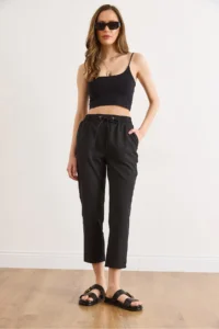 Olalook Women's Black Elastic Waist Pocket Woven Trousers - Image 2