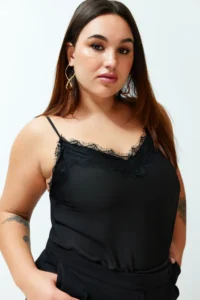 Trendyol Curve Black Sleeveless Lace Weaving Plus Size Blouse - Image 2