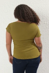 Trendyol Curve Oil Green Crepe Weaving Zippered Plus Size Blouse - Image 4