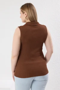 Trendyol Curve Brown Shirt Collar Shirred Knitting Plus Size Blouse - Image 5
