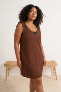Trendyol Curve beachwear Brown Bow Detail crinkle textured Material Dress - Image 2