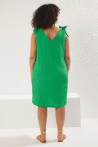 Trendyol Curve beachwear Green Bow Detail crinkle textured Material Dress - Image 5