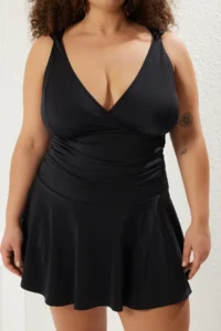 Trendyol Curve Black Deep V-neck Drawstring Strap Detailed Skirt Plus Size Swimsuit - Image 3