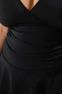 Trendyol Curve Black Deep V-neck Drawstring Strap Detailed Skirt Plus Size Swimsuit - Image 4
