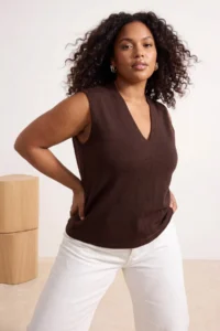 Trendyol Curve Brown V-neck Sleeveless Crepe Knitting Plus Size Blouse