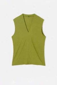 Trendyol Curve Oil Green V-neck Sleeveless Crepe Knitting Plus Size Blouse - Image 4