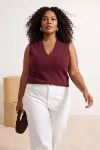 Trendyol Curve Plum V-neck Sleeveless Crepe Knitting Plus Size Blouse - Image 2