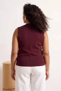 Trendyol Curve Plum V-neck Sleeveless Crepe Knitting Plus Size Blouse - Image 3