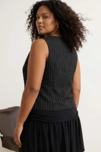 Trendyol Curve Black Striped interlock Fiyonk Detailed Knitting Plus Size Blouse - Image 3