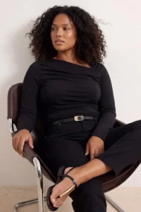 Trendyol Curve Black Boat Neck Draped Sleeveless Flexible Knitting Blouse - Image 2