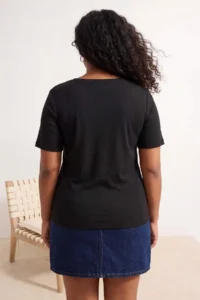 Trendyol Curve Black Crew Neck Basic Camisole Knitting Plus Size Blouse - Image 2