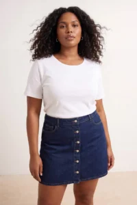 Trendyol Curve WHITE Crew Neck Basic Camisole Knitting Plus Size Blouse - Image 2