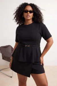 Trendyol Curve Black peplum Raglan Sleeve Short Sleeve Accessory Detailed interlock Knitting Blouse - Image 3
