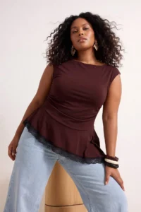 Trendyol Curve Brown Asymmetric Frilly Lace Skirt Ucu Sandy Knitting Plus Size Blouse - Image 2