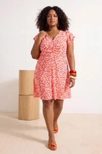 Trendyol Curve Pink Mini flower patterned A-line V-neck  Knitting Plus Size Dress