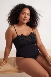 Trendyol Curve Black Çiçek with accessories Strapless Thin Sleeveless Plus Size Swimsuit - Image 3