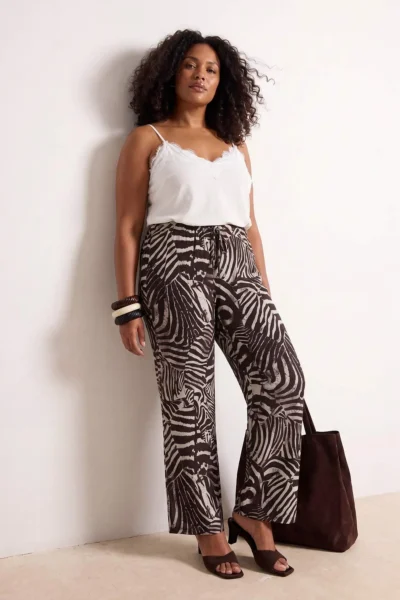 TBBSS26AR00041-BLACK-WHITE_1