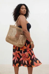 Trendyol Curve beachwear Black flower patterned Plus Size Beach Skirt - Image 2