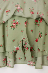 Trendyol Curve Green Floral Mini Weaving Plus Size Shorts Skirt - Image 5