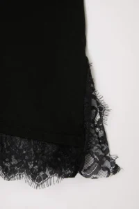 Trendyol Curve Black Skirt Ucu Lace Detailed slit Knitting Plus Size T-Shirt - Image 7