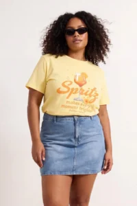 Trendyol Curve Yellow Cocktail Printed Boyfriend Plus Size T-Shirt