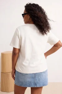 Trendyol Curve Ecru Embroidered Regular/Normal Pattern Short Sleeve 100% Cotton Knitting Plus Size T-Shirt - Image 3
