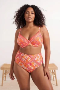 Trendyol Curve Multicolored Shawl Patterned High Waist Plus Size Bikini Bottom - Image 2