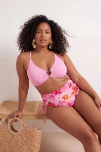 Trendyol Curve Pink flower patterned Side Binding Detailed Plus Size Bikini Bottom - Image 2