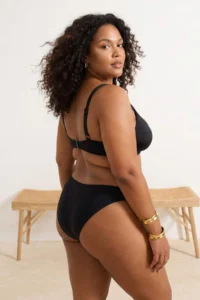 Trendyol Curve Black Thick Sleeveless Gold with accessories Plus Size Bikini Top - Image 3