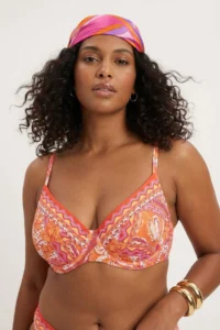 Trendyol Curve Multicolored Shawl Patterned Collar Rocky Plus Size Bikini Top - Image 3