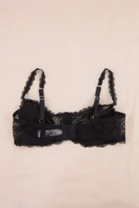 Trendyol Curve Black Lace Cellular/Delikli Covered Sleeveless balconette Knitting Bra - Image 3