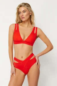 TRENDYOLMİLLA Red Cut Out Detailed hipster High Waist Bikini Bottom
