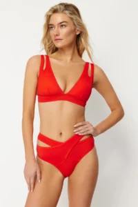 TRENDYOLMİLLA Red Cut Out Detailed hipster High Waist Bikini Bottom - Image 4