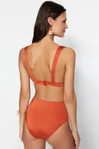 TRENDYOLMİLLA Brick Red Triangle Cut Out Detailed Bikini Top - Image 5